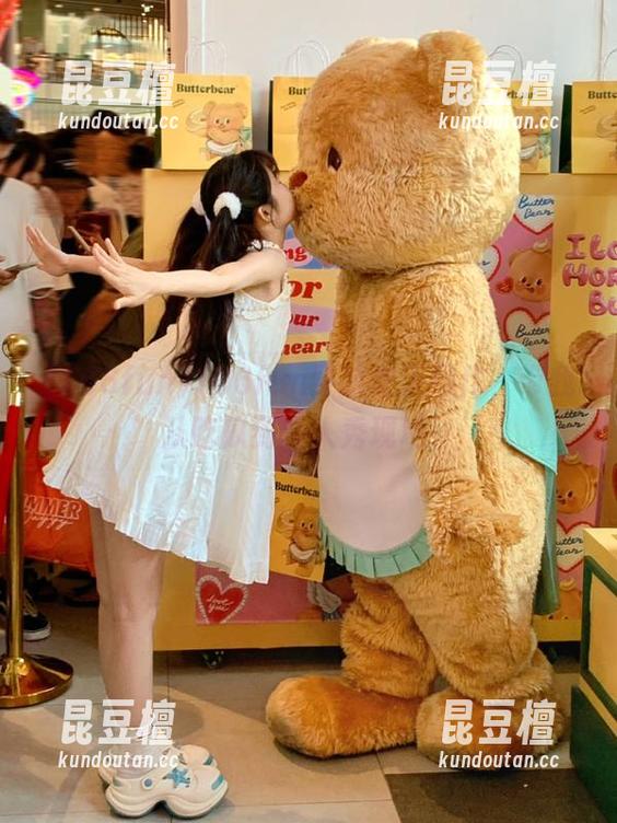 166fun 166fun导航逆天操作,带我从吃瓜到真人秀现场!