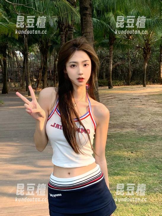 51cg 51cg苹果版:那个瓜,你品尝了吗,还是自己先吃了一口?