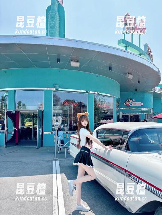 51吃瓜 哈哈哈,51吃瓜app一个推荐,杭州花店瞬间变成了“花海派对”!你信不信?