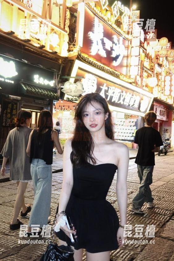 我说，链接58吃瓜，你能不能给我点清新的八卦？！