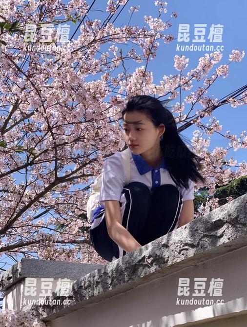66吃瓜 不仅仅是吃瓜,66吃瓜网站里还有什么黑料等着我?