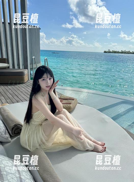 每次点开718.sx传送门，仿佛走进奇妙瓜田，心里小激动