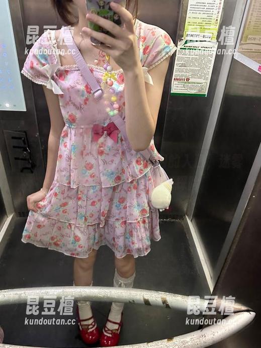 走进91吃瓜网的入口，迷雾重重的瓜站等着你来探险