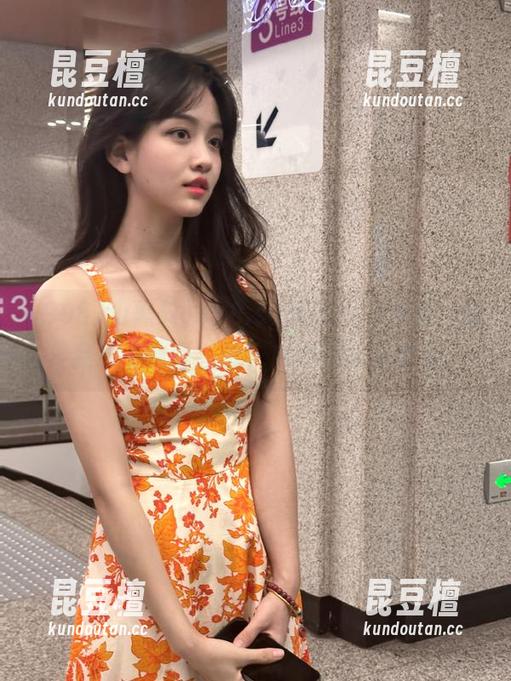 998.su黑料 998.su黑料cgg真多,跟着我永不迷路,边吃瓜边感慨这世道。