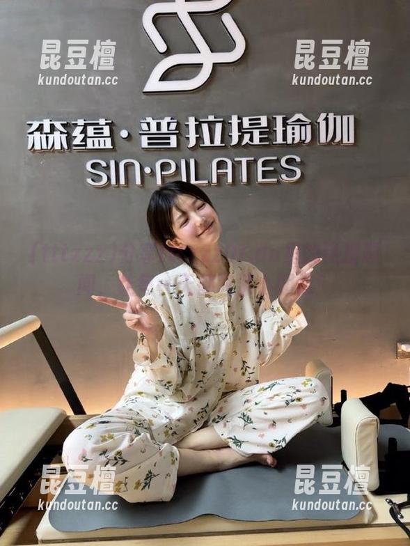 分享tttzzz07.du里的热搜趣闻，让每一天都充满小期待！