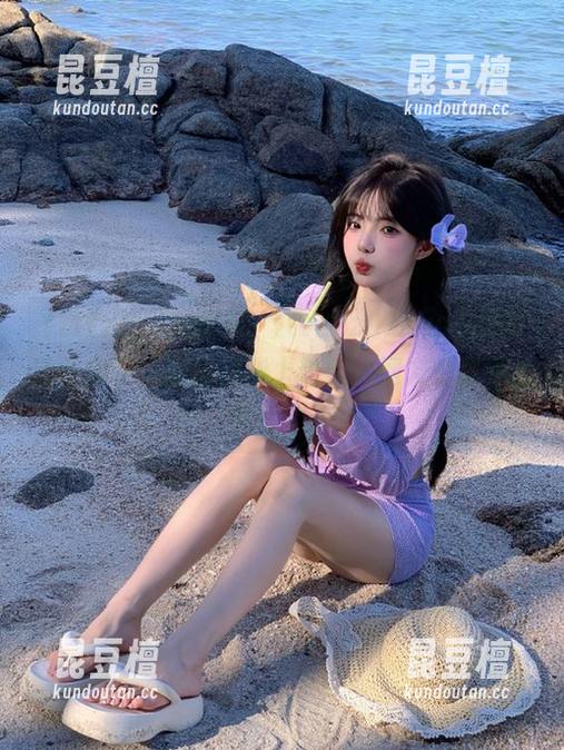 我的天，tttzzz07.du在线的这些帖子，居然都能上热搜，网友们真是太能杠了。
