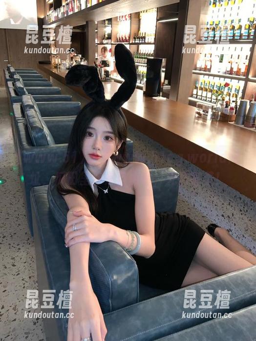 www.51 点击www.51cg.world网址,瓜田里你是自由者,无需害羞!