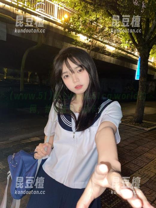 www.51 爬上www.51cg.world的网,结果愣是被瓜卡住了……