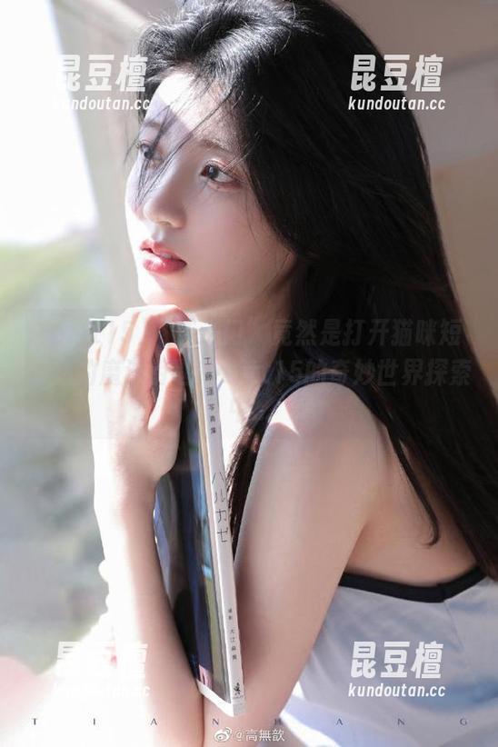 “传送门”竟然是打开猫咪短视频的魔法钥匙！zztt15的奇妙世界探索中...