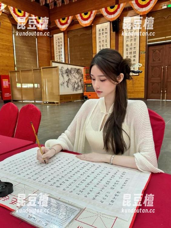 zztt 我在zztt333登录了,心不在焉地体验了一场奇幻的蹭瓜旅行。