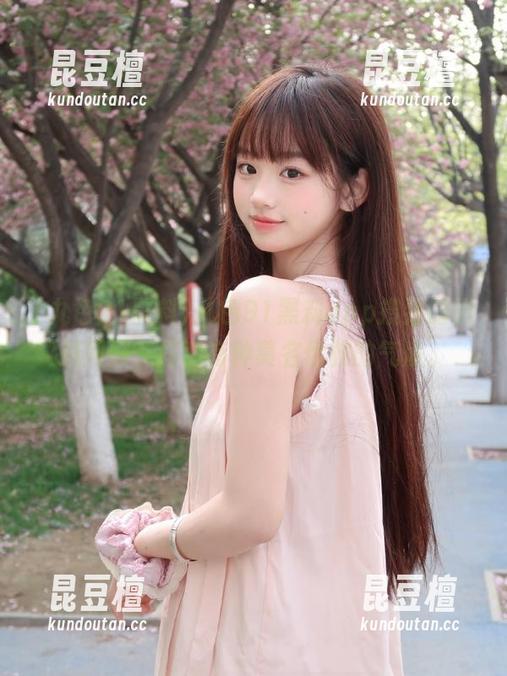 九色91黑料 九色91黑料app搜到的蝌蚪网站,居然有种莫名优雅的气质。