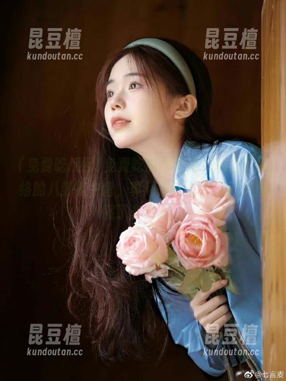 免费吃瓜网官网，相当于网络的八卦集中营，真想知道记者们肚子里藏了多少瓜。