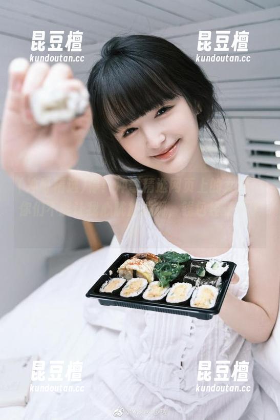 停！冲哥精选网页上的女装，你们不能让我心跳加速啊，钱包经受不了啊！