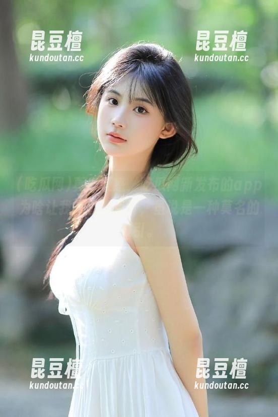 真心疑惑，吃瓜网新发布的app为啥让我一直想点开，虽说是一种莫名的吸引。