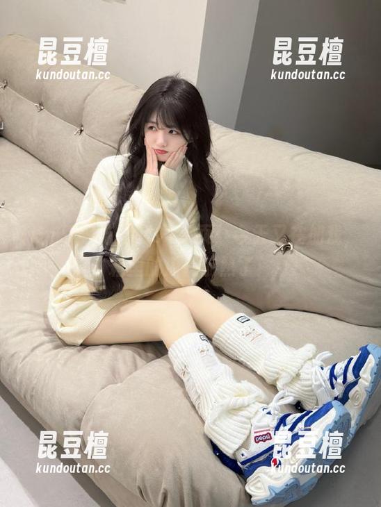 吃瓜网 吃瓜网91首页:今天又在加戏,箱里的瓜提前熟了!