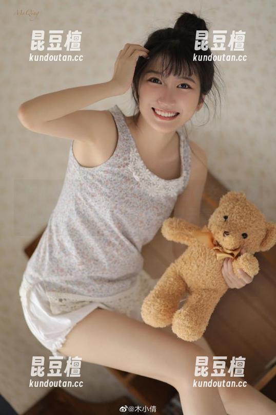 吃瓜论坛 在吃瓜论坛,观看仙女穿搭时的我,心里默念:“这是真天意吗?”