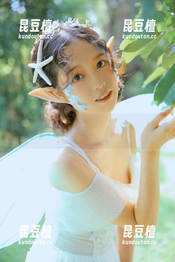 吃瓜黑料网 丢掉正经,吃瓜黑料网直达,永久地址带你进入幽默的深海!