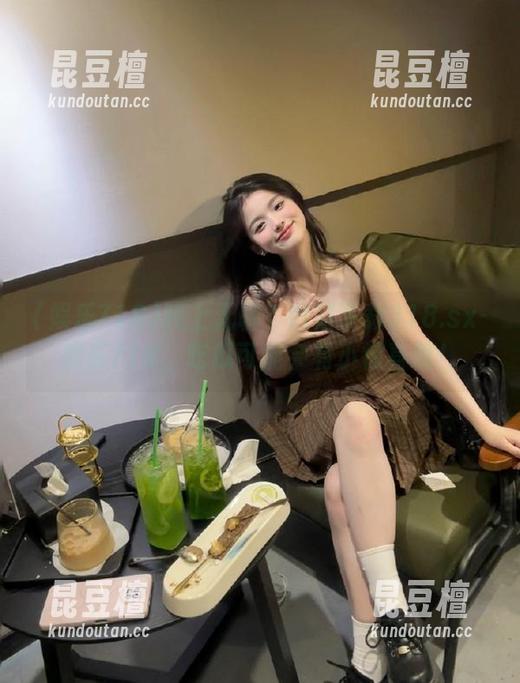 晚上无聊？赶紧下载318.sx-娱乐718，吃瓜可能会有小惊喜哦！