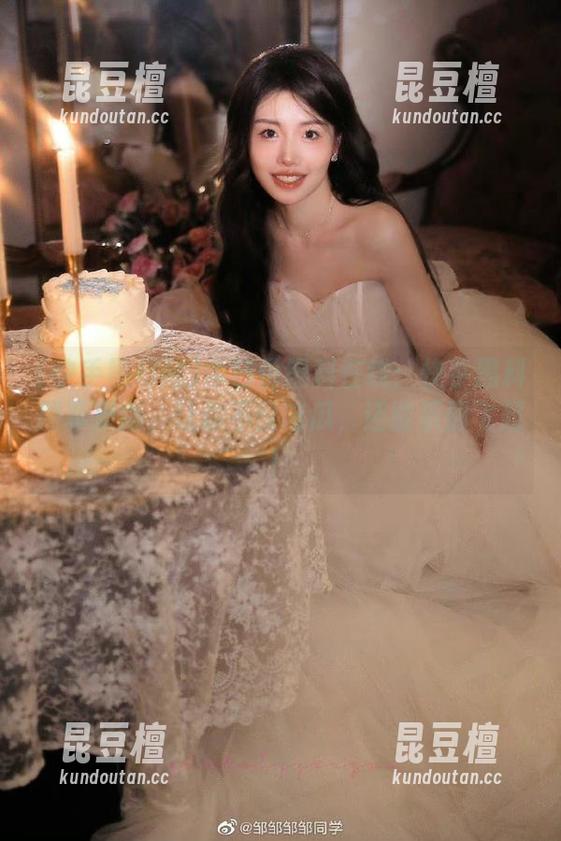今日份黑料在线：快手黑料网苹果版，让你不仅吃瓜，还能乐到飞起！