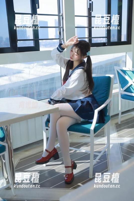 先登录明星黑料网站，再说些离谱的，今天的瓜快递会送来啥？