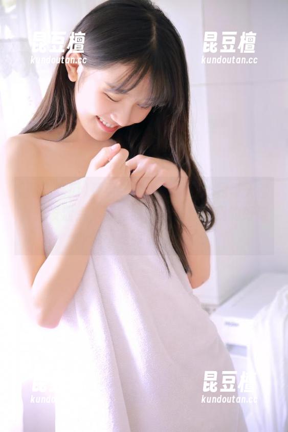 网曝吃瓜 观看“网曝吃瓜”让我每天都有新发泄点,可有时候也在想,我的好奇心是不是有点过头了?