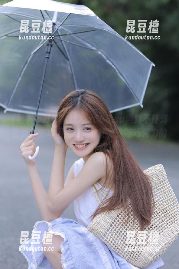 tttzzz668.su黑料不打烊首页，安卓用户的狂欢派对，吃巧克力的感觉如何？
