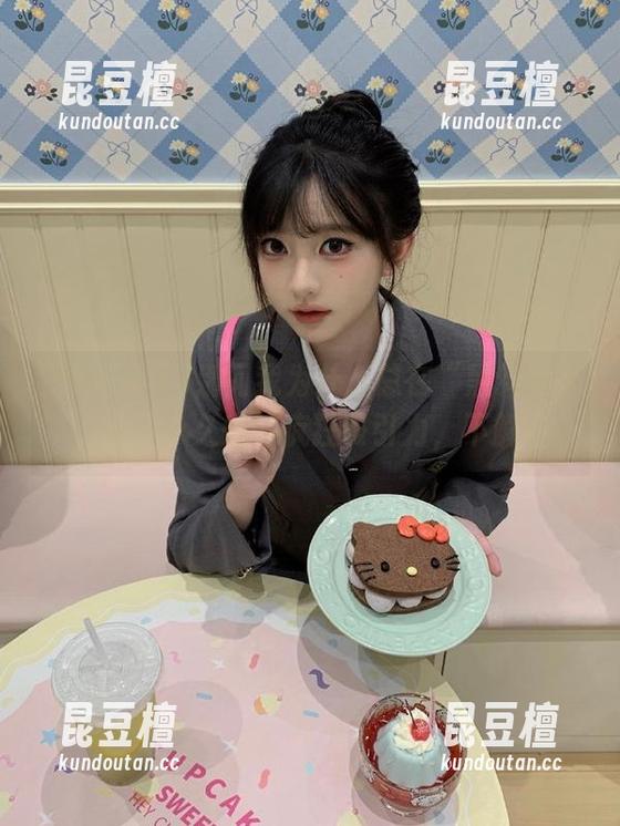 黑料专区 别问我为什么总在“黑料专区”流连,永久性的疯狂吸引力,不解释!