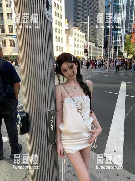 黑料吃瓜不打烊网页资源种类繁多，我在里面转悠的感觉跟逛菜市场似的～