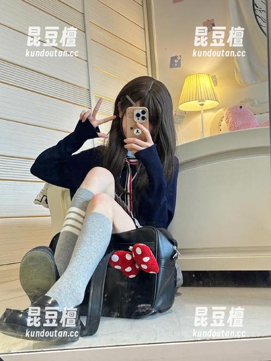 黑料吃瓜网站 黑料吃瓜网站地址,这链条我从头到尾都顺了,结果发现观众都是演员,人生如戏,真滴!