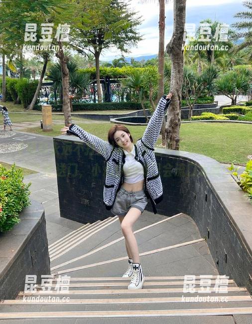 黑料永远不打烊，点开这个传送门，小心你的嘴巴会流口水哦！