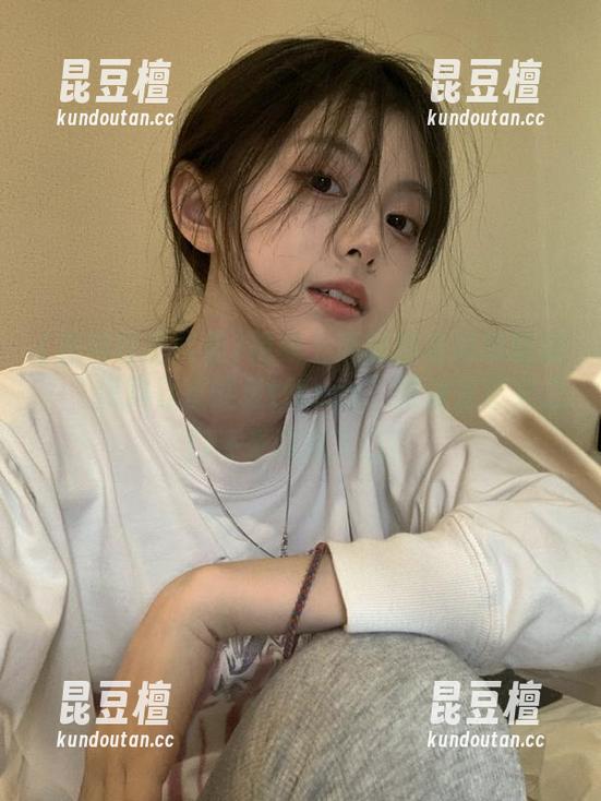 黑料社正能量 视频上演黑暗与光明碰撞,“黑料社正能量tttzzz”到底是正义之门还是深渊入口?