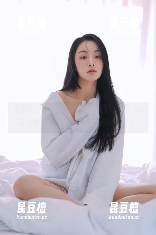 也许我该戒掉黑料网冫hlW.pet苹果版，但今晚又忍不住想偷瞄了！